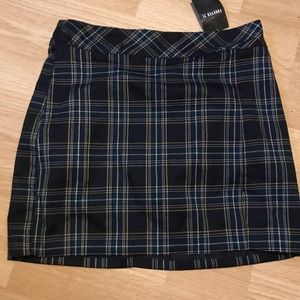 NWT Plaid Short Skirt size Large Forever 21